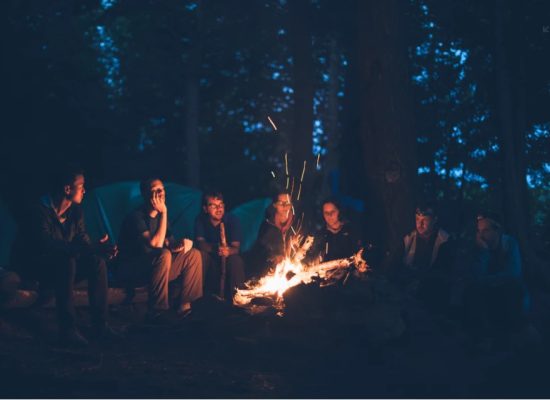 famlily enjoying summer camping