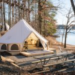 luxury glamping setup near the lake for peacuful glamping experience