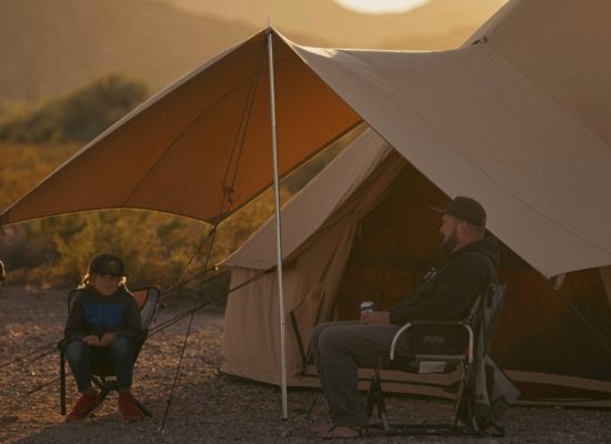 first-time-family-camping-with-kids-at-campsite