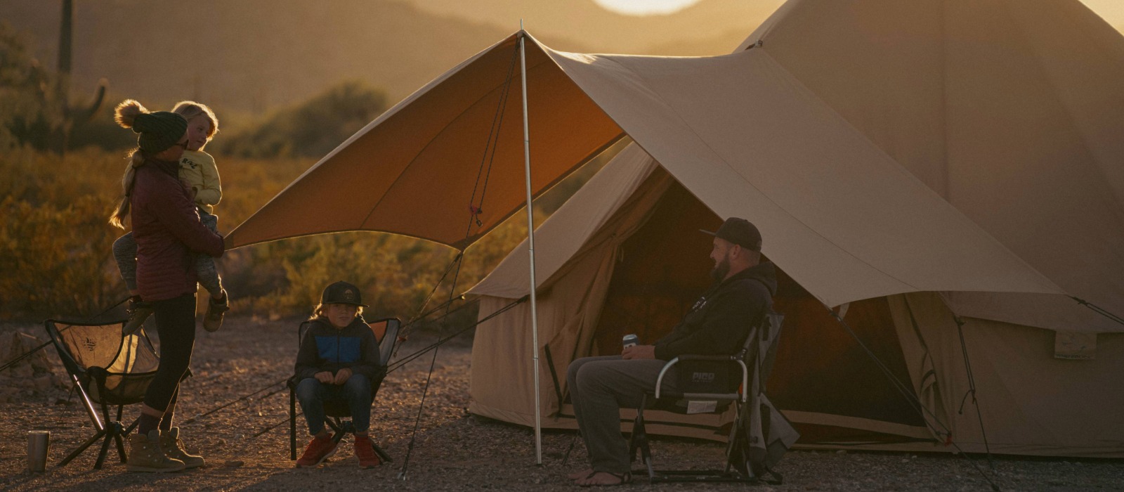 first-time-family-camping-with-kids-at-campsite